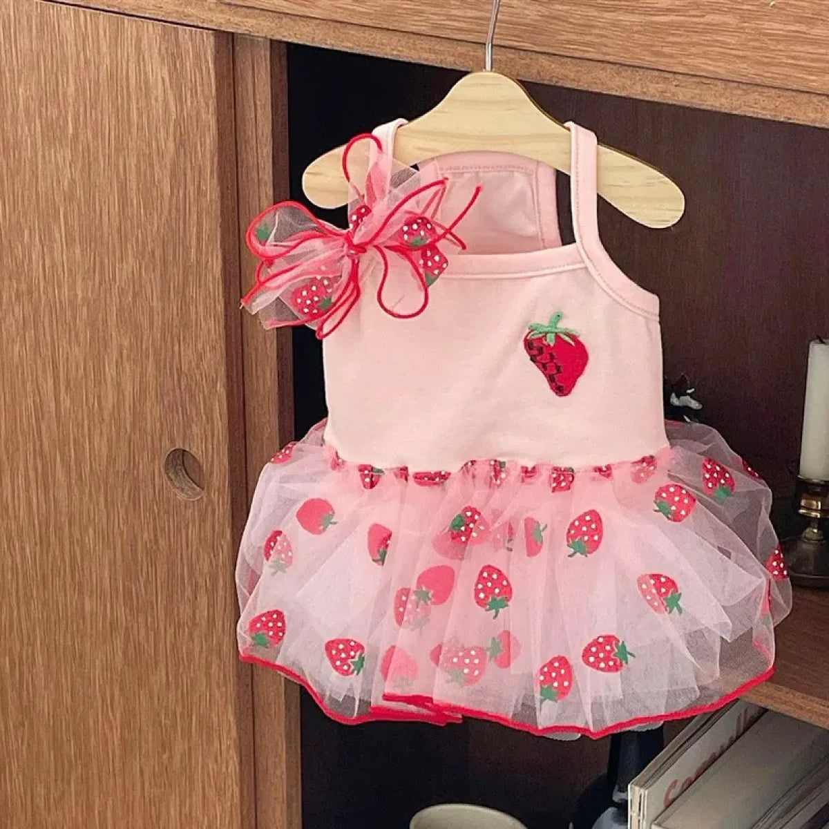 Vestido para Mascotas (Fresitas)